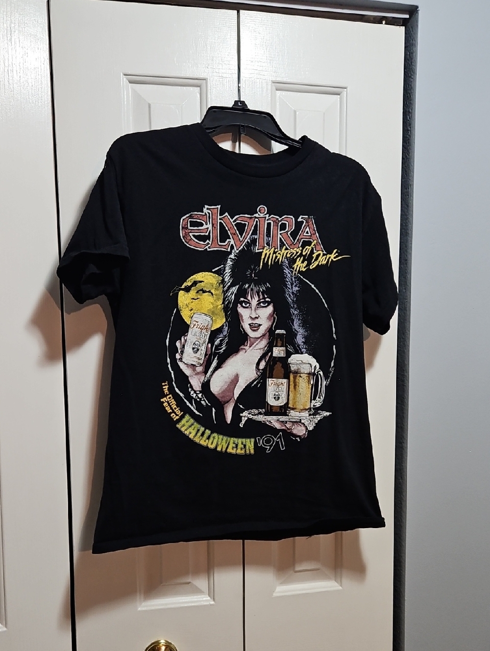 Elvira Mistress Of The Dark Fright Light Beer T-shirt